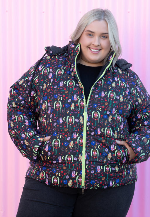 Cosy AF Puffer Jacket in Wise One Print